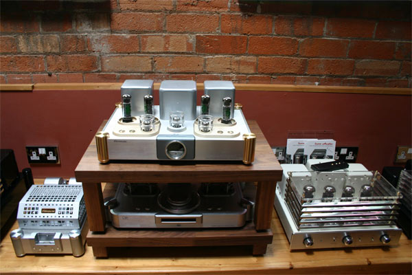Valve Amps on display