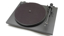 Choosing A Turntable: 5 Essential Tips!