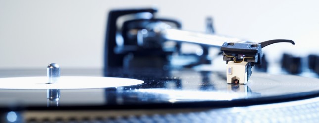 Enter the World of Analogue with an Entry Level Turntable