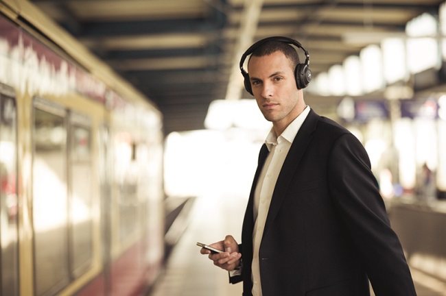 A World Without Wires: Wireless Headphones