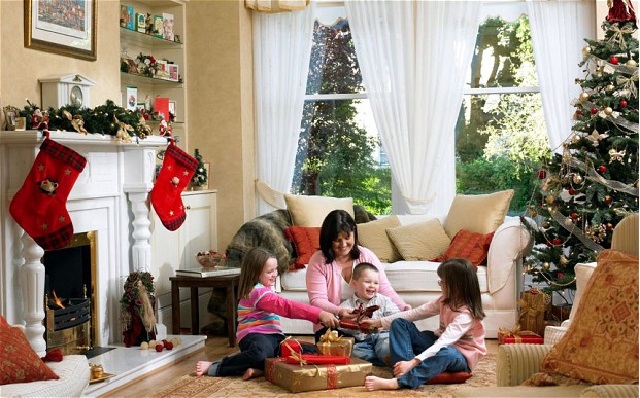 livingroom-presents