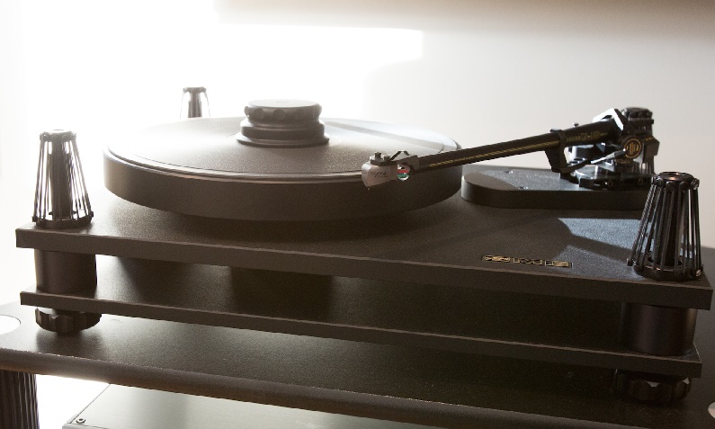 sme-turntable