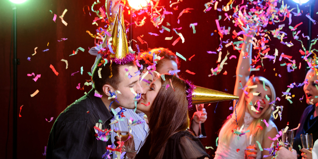new_years_kiss