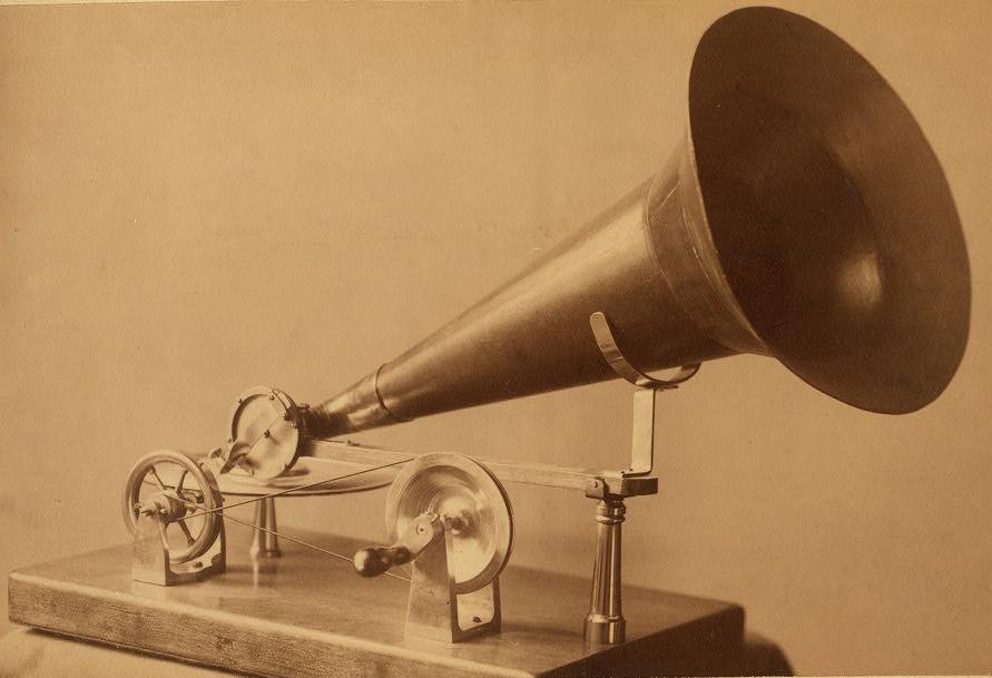 early_gramophone