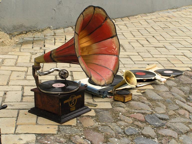 range_of_gramophones