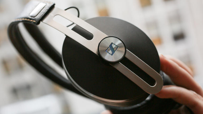 sennheiser-momentum-2nd-gen-product-photos-08