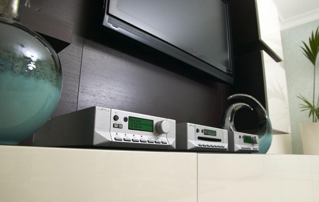 cyrus-audio-stream-x2-streamer-lifestyle_3_1-1024x650