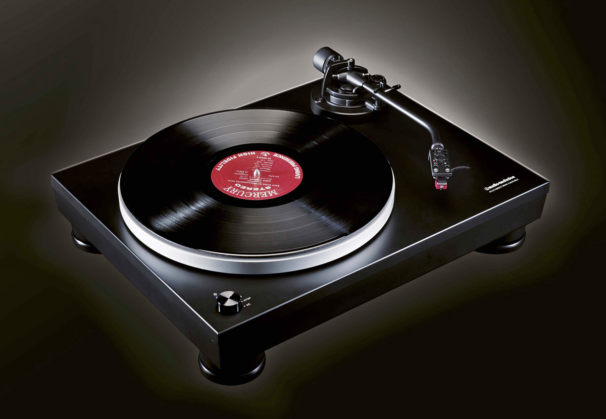Audio Technica AT-LP5: An Award Winning Turntable