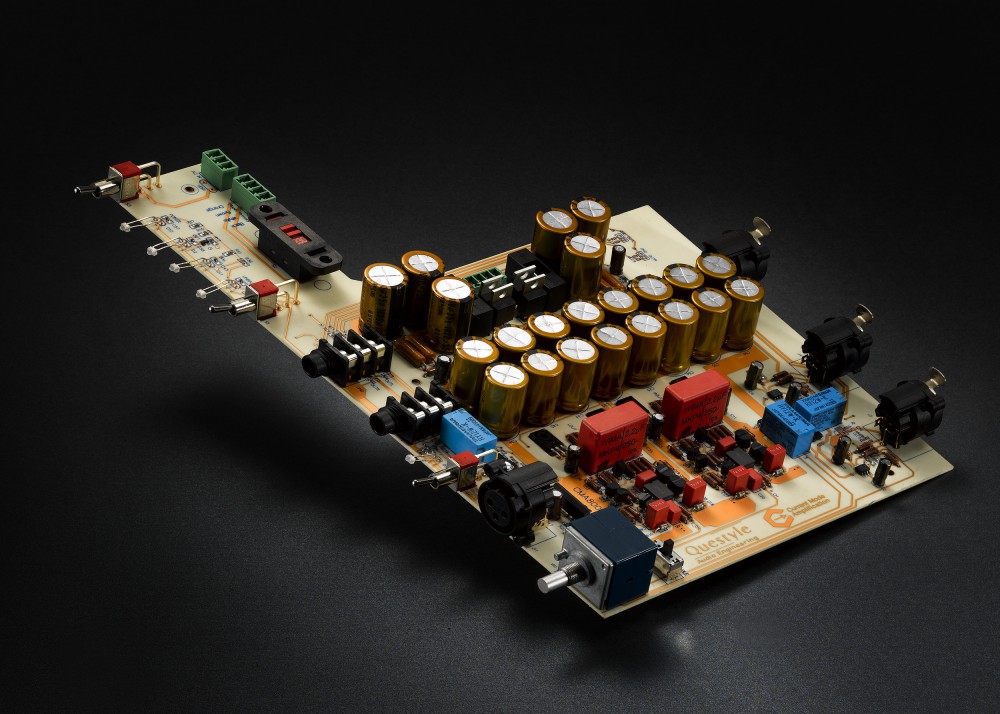 Our New Premium Headphone Amplifier: The Questyle CMA800R Golden