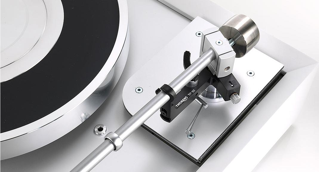 thorens-td-907-turntable-with tp92-tonearm