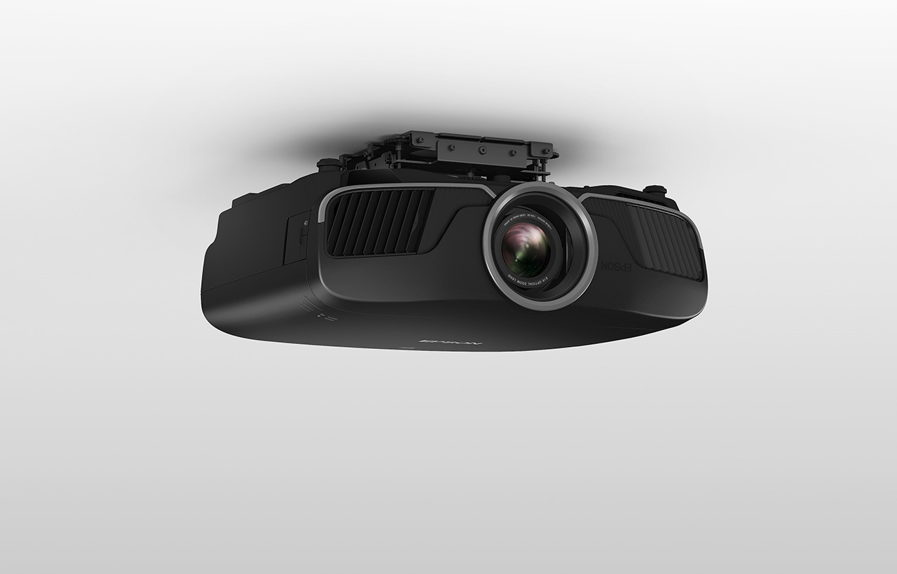 Epson EH-TW9400 an award-winning 4K enhanced projector
